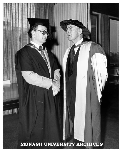 Dean of Law Professor Bob Baxt (left) with honorary graduate Emeritus Professor Geoffrey Sawer