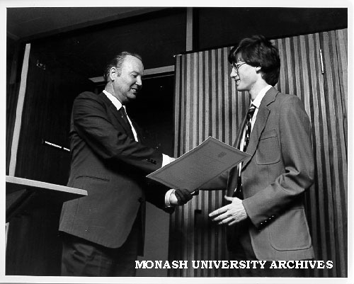 Consul General of Germany, Dr Karl-Heinz Scholtyssek presenting Goethe Prize to Michael Kertesz
