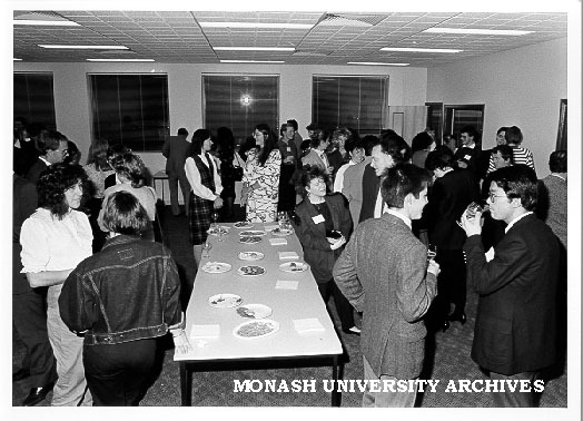 Meeting of department of Japanese alumni at Monash city office