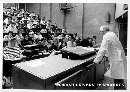 Professor Alan Boura lecturing to students