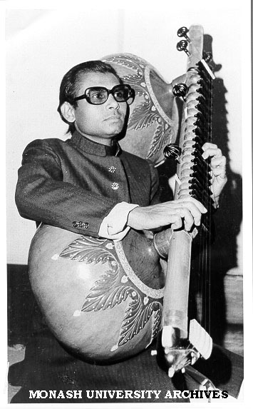 Bin virtuoso Usad Asad Ali Khan