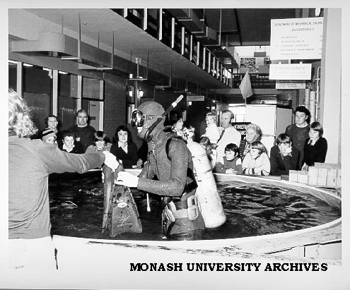 Members of Monash Underwater Club utilising Mechanical Engineering tank, Open Day 1973