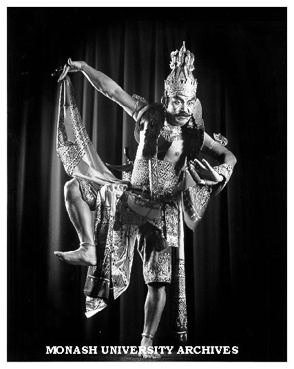 Senior tutor Poedijono as demon-king Ravana