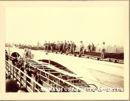 Construction of Morell Bridge