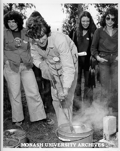 Bill Hicks demonstrating art of Raku pottery