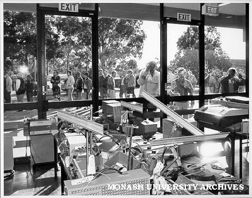 'Garage sale' of used equipment, Union building