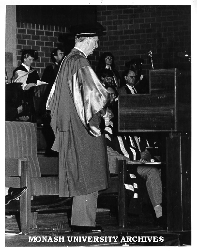 Emeritus Professor Ken Hunt giving occasional address