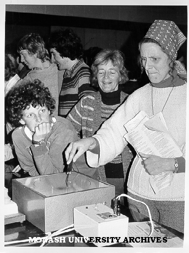 Visitor to Physiology department trying 'rotary pursuit' machine