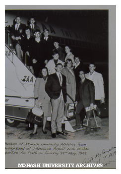 Monash Athletics Team at Melbourne Airport