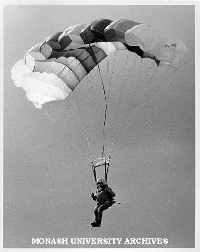 Monash Skydiving Club lunch-time spectacular