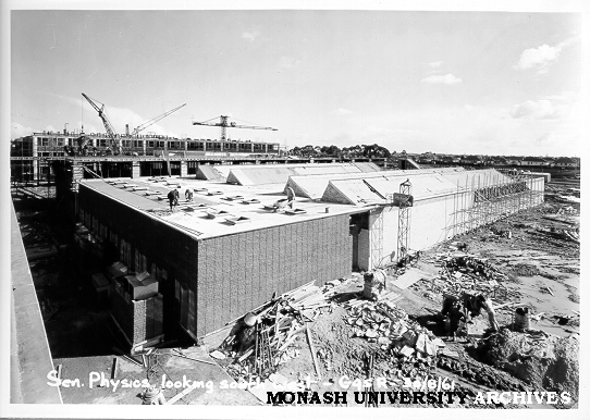 Senior Physics building under construction, 30 August 1961