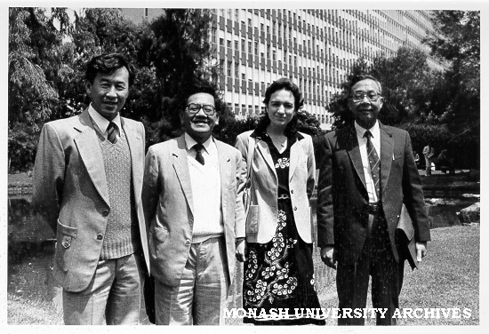Visitors from Chinese Academy of Social Science. Professors Li Shougui and Li Wenquan, with Dr Y. T. Sun (left) head of Monash Association of Chinese Students and Academics, and guide and interpreter Ms Jennifer Grant