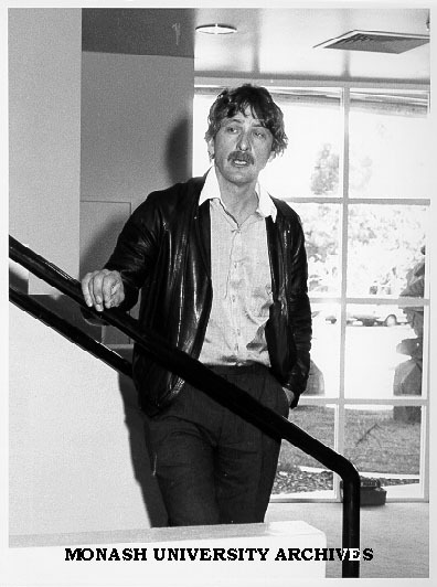 Sculptor Leo Kossatz