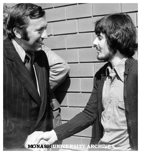 Mr David Frost (left) with MAS member Selwyn Berg