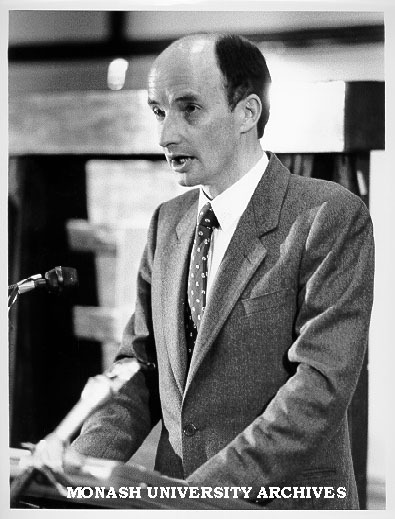 Minister for Health Mr David White opening Monash Medical Centre