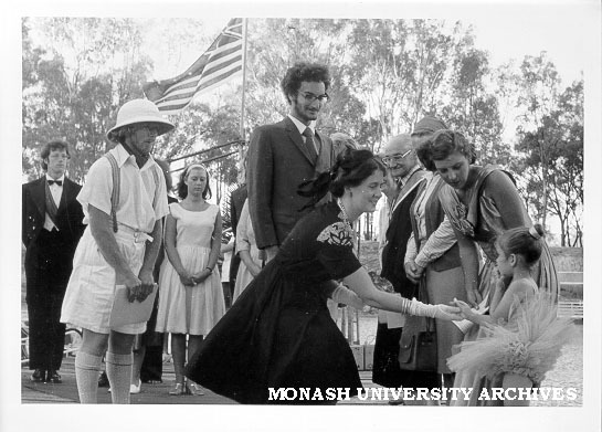 Student theatre tour in Echuca