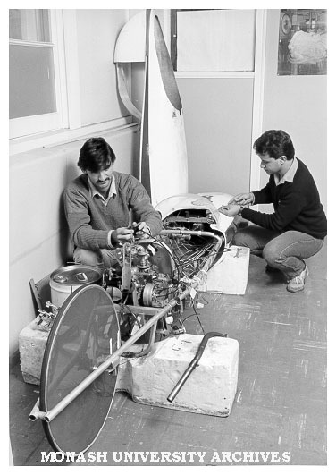 Mechanical Engineering students Mr Dennis Stathos and Mr Dominique Adrien working on Chisholm 80, one of Chisholm's entries in Shell Mileage Marathon