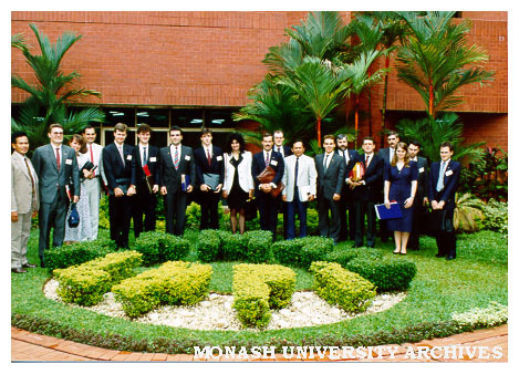 Chisholm Banking and Finance students with program leaders Greg Tucker (10th from right) and Andrew Child (6th from right), and representatives from Indonesian Institute of Bankers