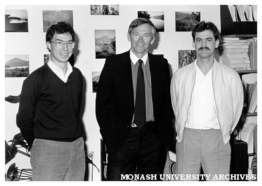 Visiting Professor Jaromir Ruzicka of Technical University of Denmark, with lecturer Ian McKelvie (left) and research officer Paul Freeman (right) of Chemistry and Biology