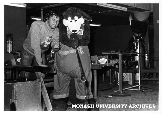 Visitors from 'Shirl's Neighbourhood'