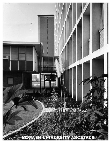Physiology (right) and Biochemistry (left) buildings