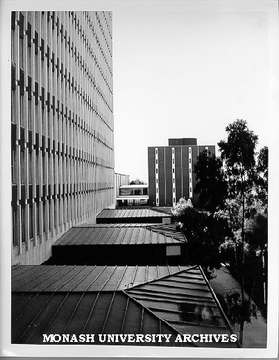 Main library, viewed over roofs of Humanities lecture theatres