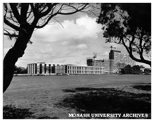 University Offices (centre), Main library (left background) and Humanities building