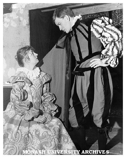 Catherine Wilkin (left) and John Deidrich in 'Hamlet' as Opehlia and Laertes