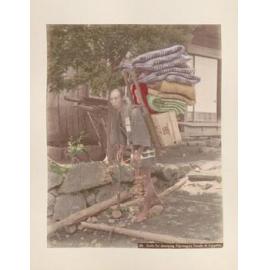 Coolie for conveying pilgrimage's parcels at fujiyama