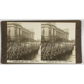 "At the Empire's call."  The sturdy members of the Australian Expeditionary Force marching throught Melbourne