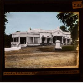 Colonial period building 