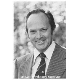 Dean of Engineering Professor Lance Endersbee