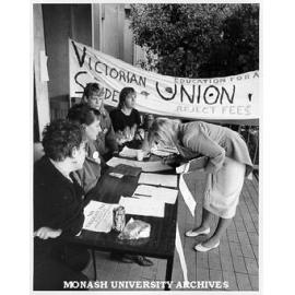 Collecting signatures for anti-graduate tax petition