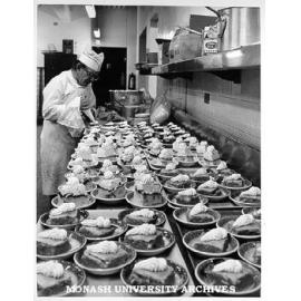 Pastrycook in Union kitchens