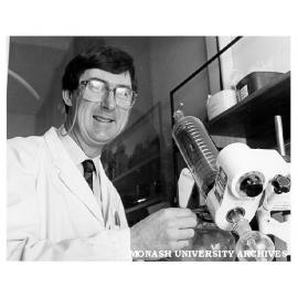 Associate Professor Ian Rae