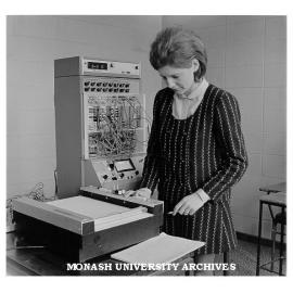 TR-20 analogue computer used for simulation of economic models