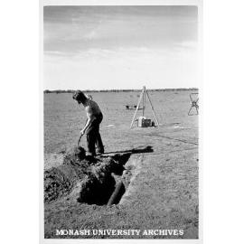 Digging trench in Minindee Basin