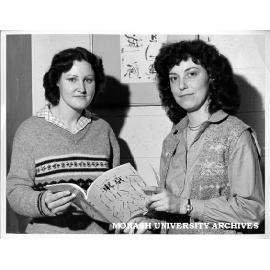 Japanese Speech Contest winners, Leonie Muldoon (left) and Penny Ward