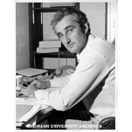 Visiting mathematician and wave energy expert, Dr David Evans