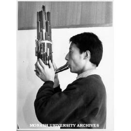 Wang Zheng Ting playing sheng at concert of Japanese contemporary music