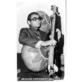 Bin virtuoso Usad Asad Ali Khan