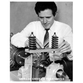 Dr Robin Alfredson, developing automated method of detecting early signs of machinery failure