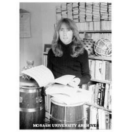 Tutor Denis Close tutor with sheet music donated by Fermato do Brasil