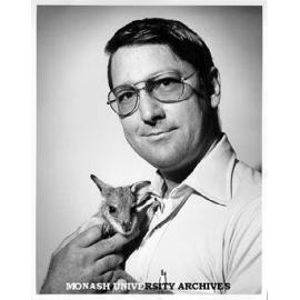 Visiting American zoologist Dr Ken Nagy with agile wallaby