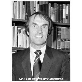 Australian Ambassador to Vietnam Mr Richard Broinowski, speaker at Centre for Southeast Asian Studies seminar series