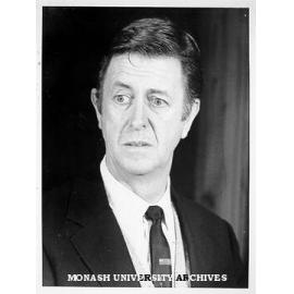 Terry McDermott as Boss in 'Flexitime'