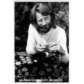 Jewellery seller, Friday market