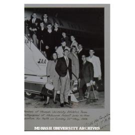 Monash Athletics Team at Melbourne Airport