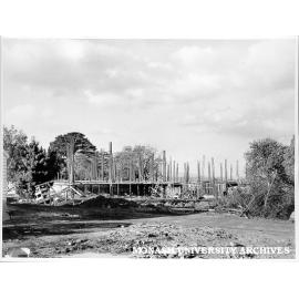 Construction of Central [Hargrave] library, 31 May 1962