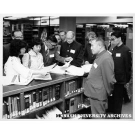 Members of Chinese law delegation in Law library